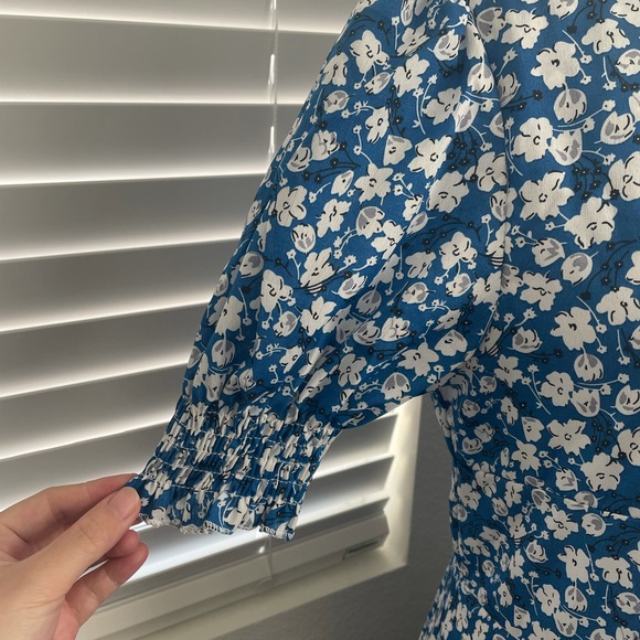 New with Tag！Blue Floral Dress - Picture 2 of 3
